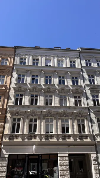 Suche München - Biete Berlin Mitte 10115 Rosenthaler Platz — photo 1